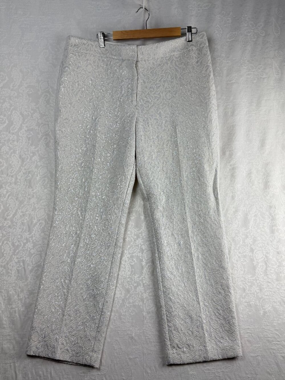 Ann Taylor Signature Women’s Size 16 White Silver Jacquard Paisley Wide Leg Pant